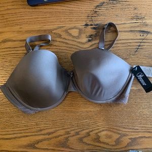 NWT 42 DDD bra Grey/brown Nude color.